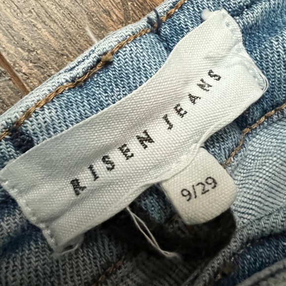 Womens Risen Wideleg Jeans, Light Wash, Button Fly, Distressed, Size 9/29 - Picture 2 of 6